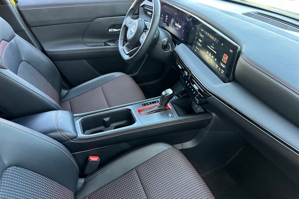 Thumbnail: 2025 Nissan Kicks - 13