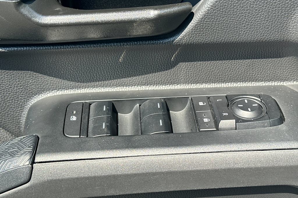 Thumbnail: 2024 Toyota Tacoma - 21