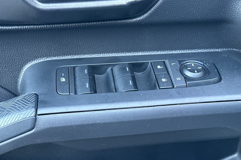 Thumbnail: 2024 Toyota Tacoma - 21