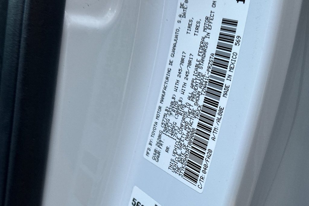 Thumbnail: 2024 Toyota Tacoma - 16