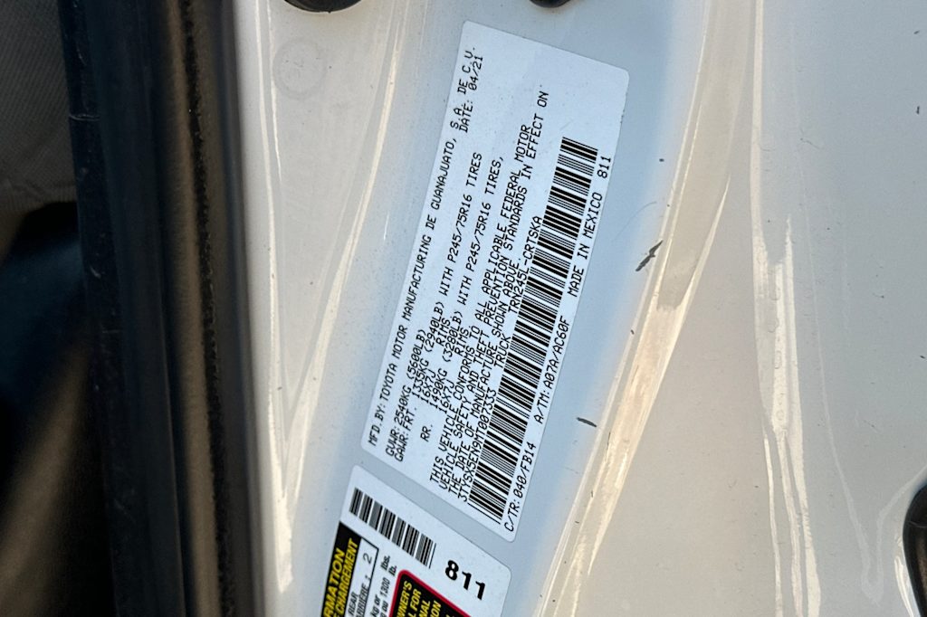 Thumbnail: 2021 Toyota Tacoma - 16
