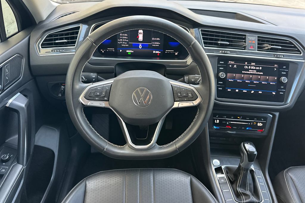 Thumbnail: 2023 Volkswagen Tiguan - 12
