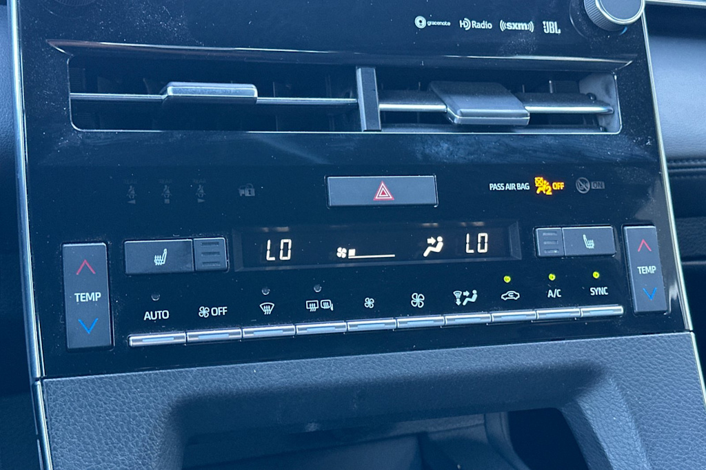Thumbnail: 2021 Toyota Avalon - 25