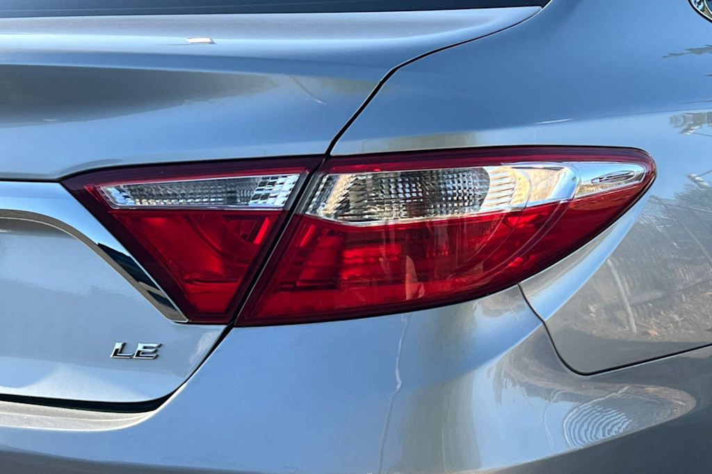 Thumbnail: 2017 Toyota Camry - 26