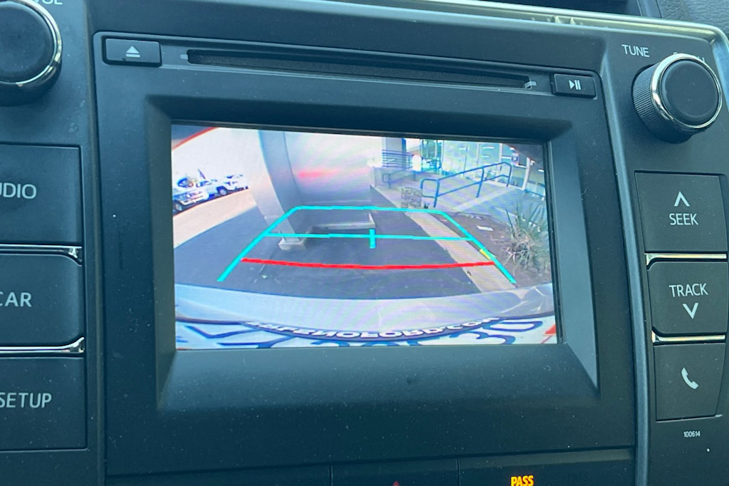 Thumbnail: 2017 Toyota Camry - 22