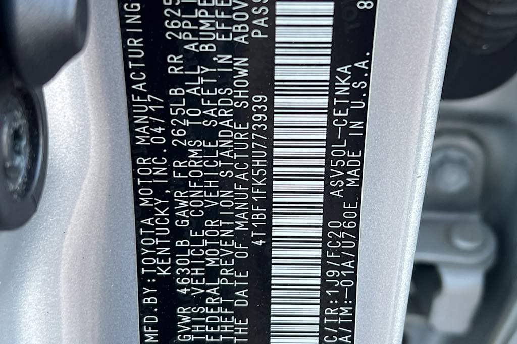 Thumbnail: 2017 Toyota Camry - 15