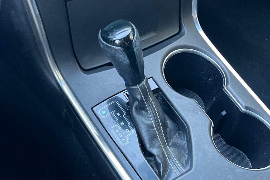 Thumbnail: 2017 Toyota Camry - 13