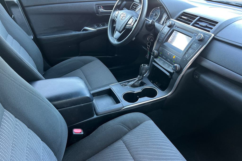 Thumbnail: 2017 Toyota Camry - 11