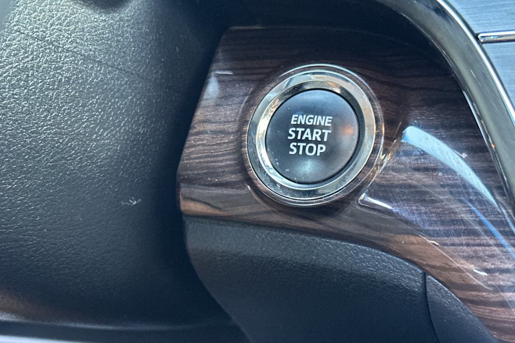 Thumbnail: 2014 Toyota Avalon - 25