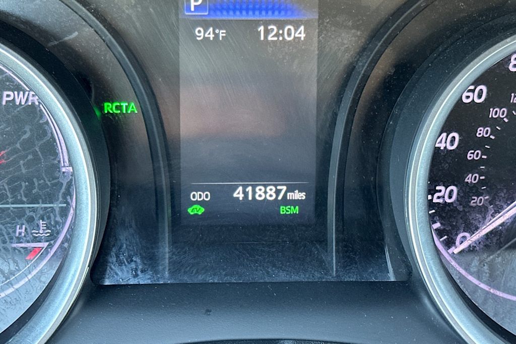Thumbnail: 2021 Toyota Camry - 28