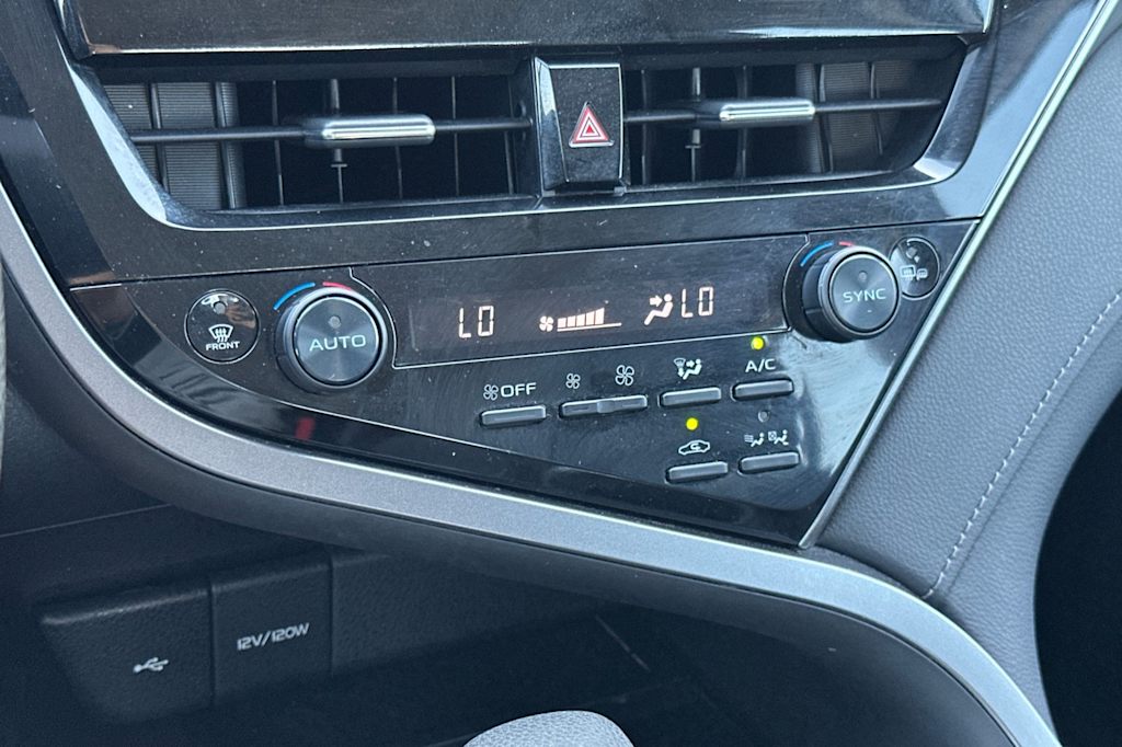 Thumbnail: 2021 Toyota Camry - 25