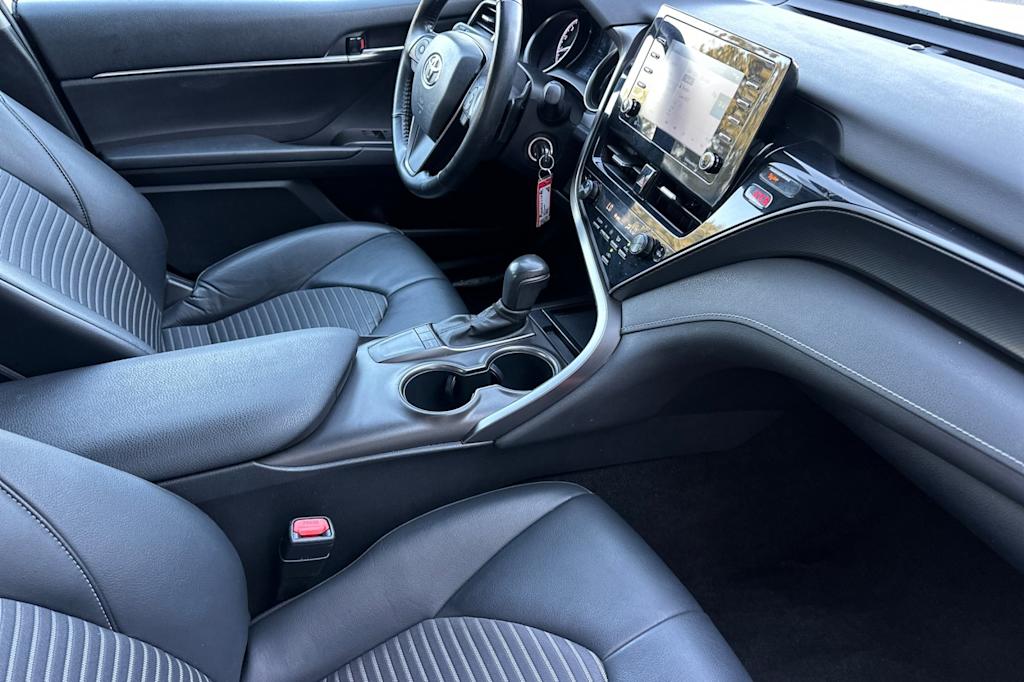 Thumbnail: 2023 Toyota Camry - 12