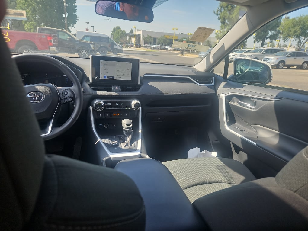 Thumbnail: 2024 Toyota RAV4 - 7