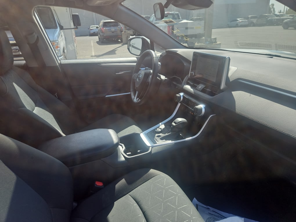 Thumbnail: 2024 Toyota RAV4 - 9