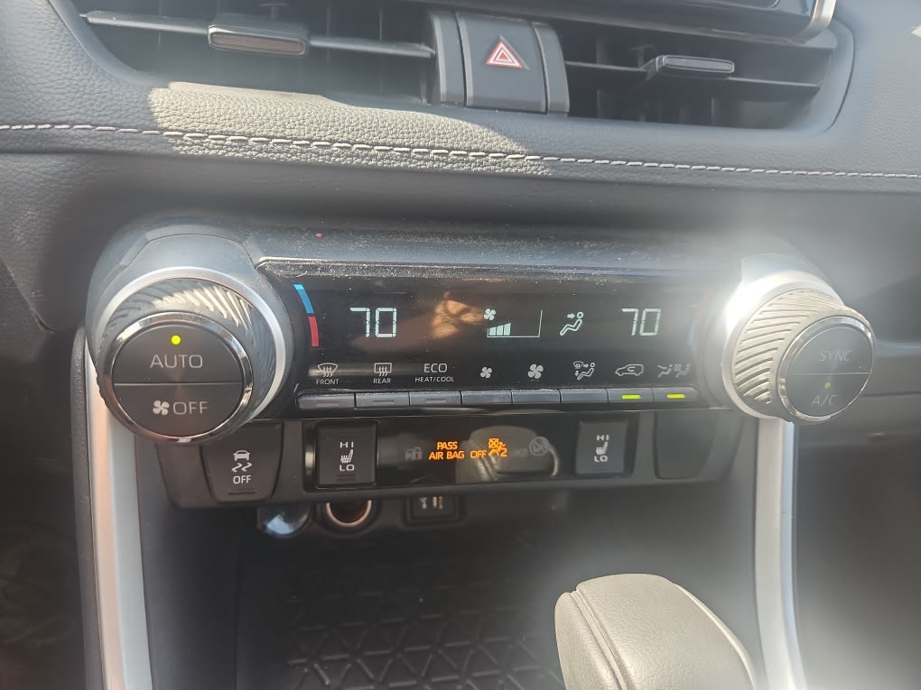 Thumbnail: 2024 Toyota RAV4 - 21