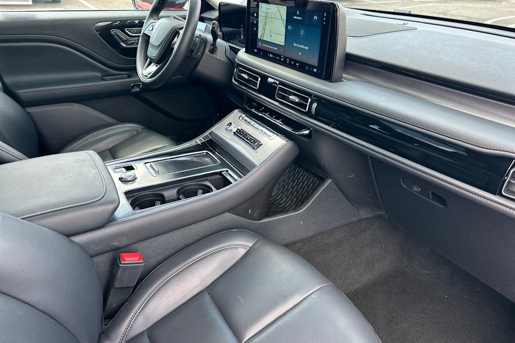 Thumbnail: 2026 Lincoln Aviator - 11