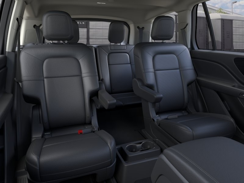 Thumbnail: 2026 Lincoln Aviator - 16
