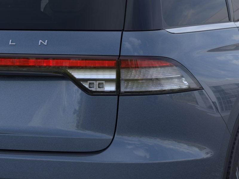 Thumbnail: 2026 Lincoln Aviator - 7