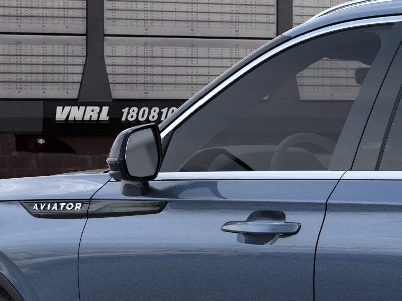 Thumbnail: 2026 Lincoln Aviator - 21