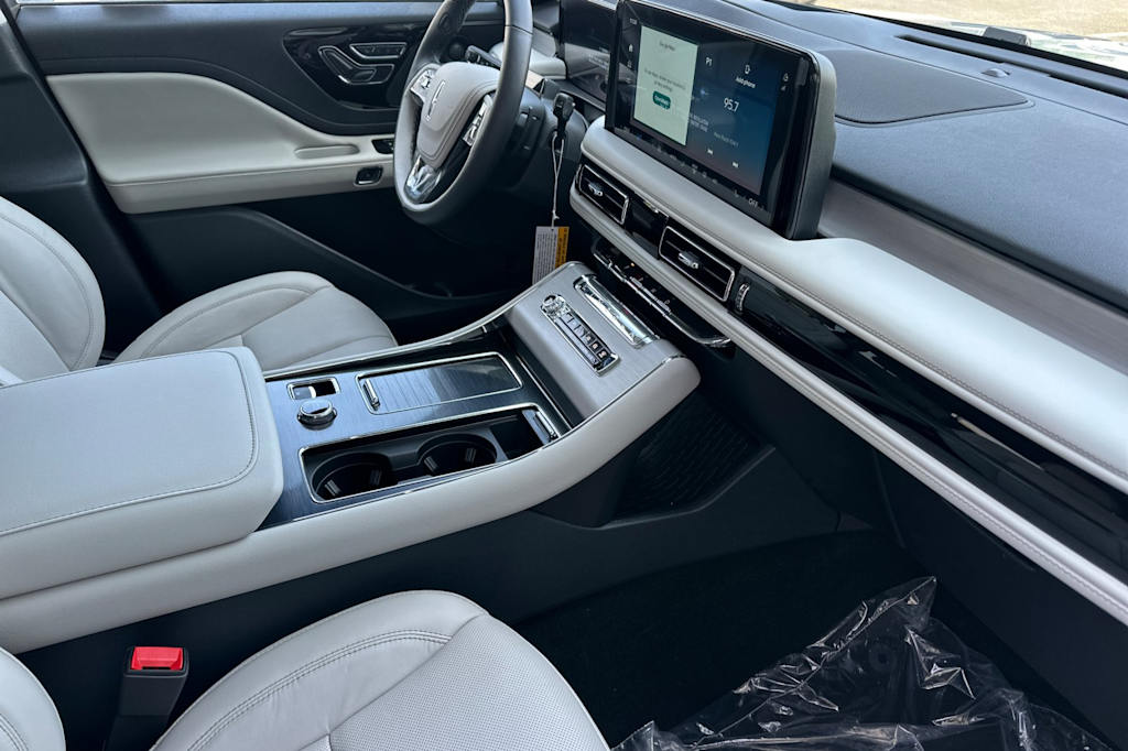 2025 Lincoln Aviator Reserve 12