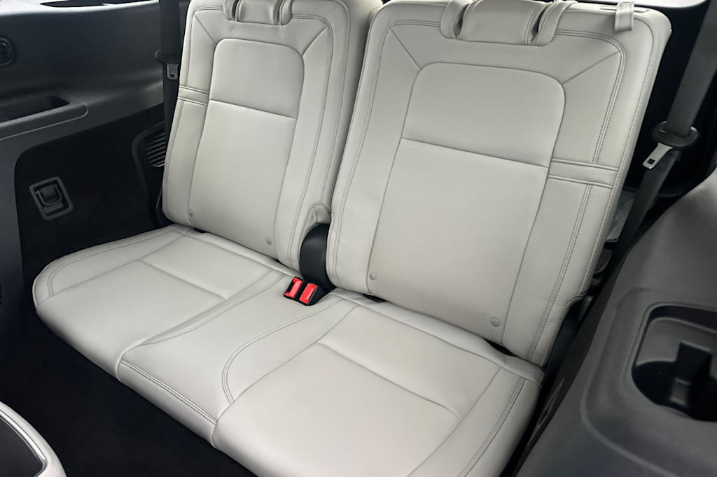 Thumbnail: 2025 Lincoln Aviator - 22