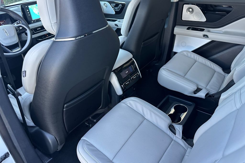 2025 Lincoln Aviator Reserve 11