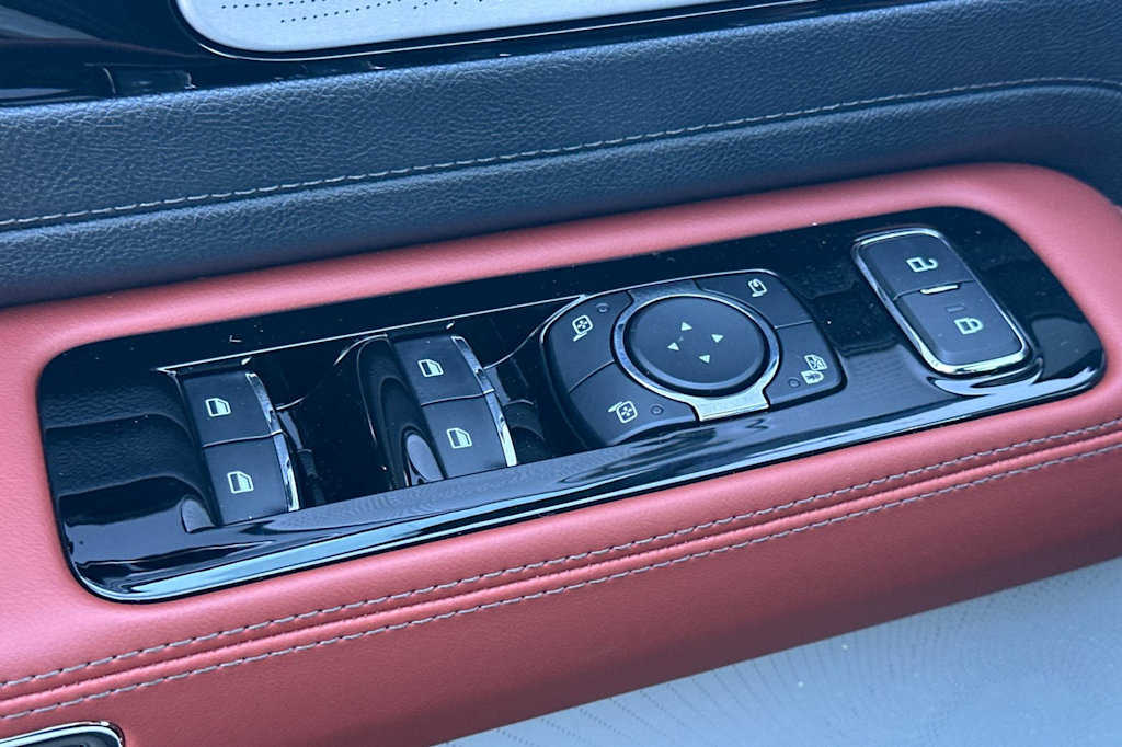 Thumbnail: 2026 Lincoln Aviator - 20
