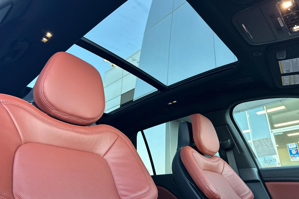 Thumbnail: 2026 Lincoln Aviator - 23