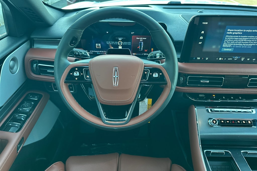 Thumbnail: 2026 Lincoln Aviator - 11