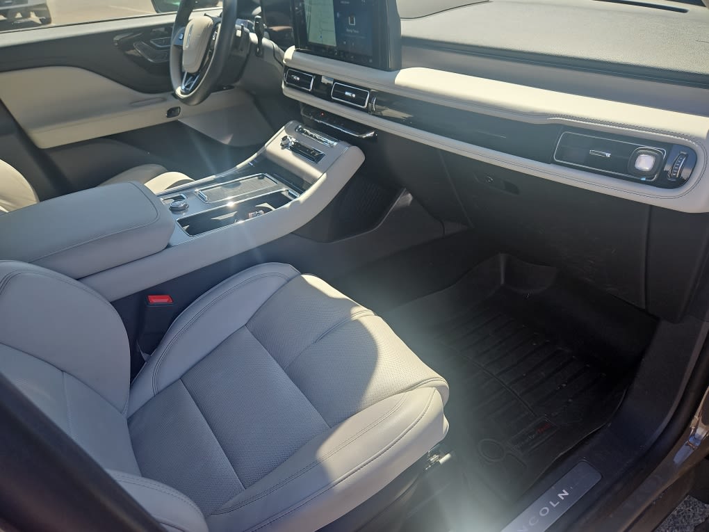 Thumbnail: 2025 Lincoln Aviator - 10