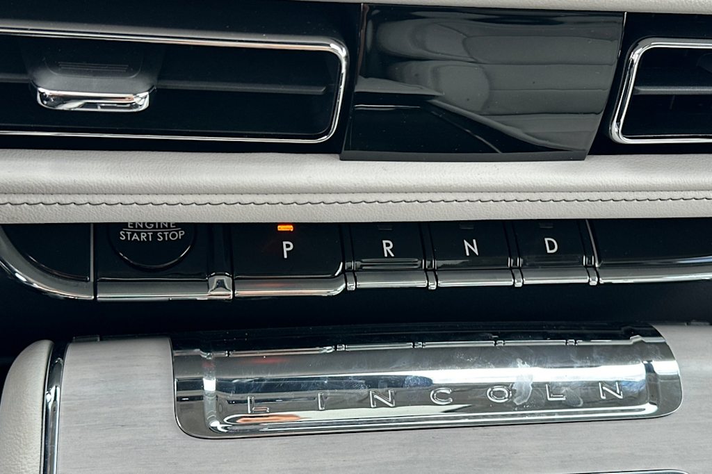 2025 Lincoln Aviator Reserve 24