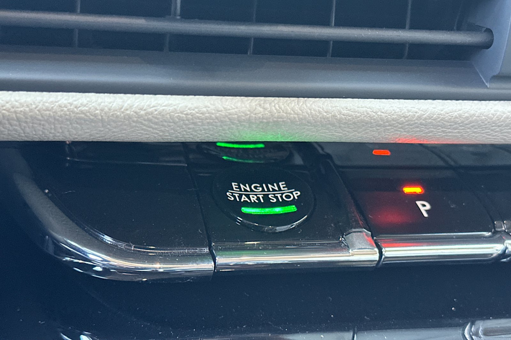 Thumbnail: 2025 Lincoln Corsair - 26