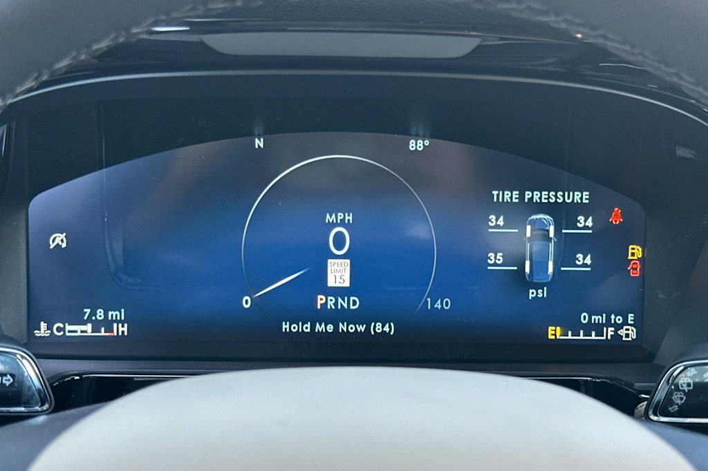 Thumbnail: 2025 Lincoln Corsair - 14