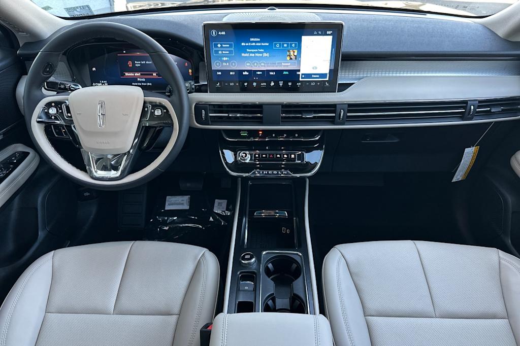 Thumbnail: 2025 Lincoln Corsair - 2