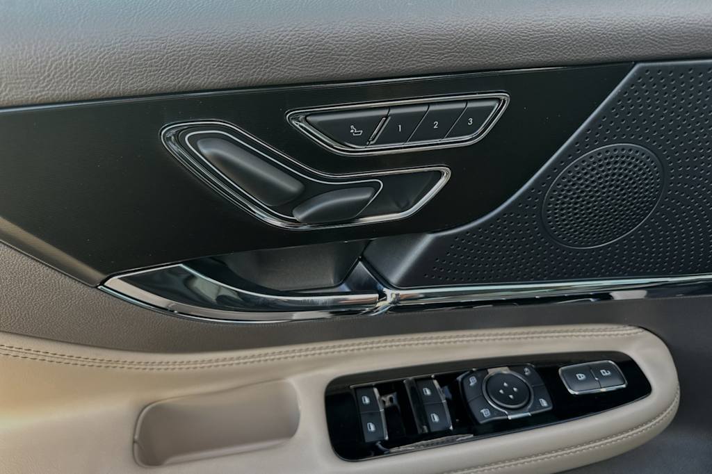 2024 Lincoln Corsair Premiere 21