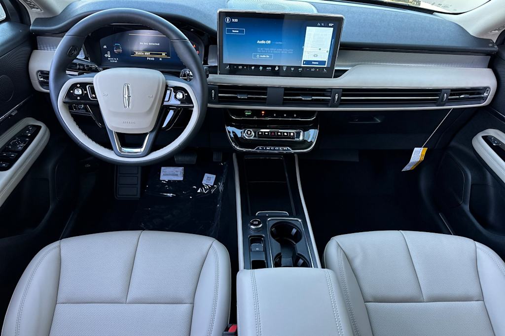 Thumbnail: 2025 Lincoln Corsair - 2