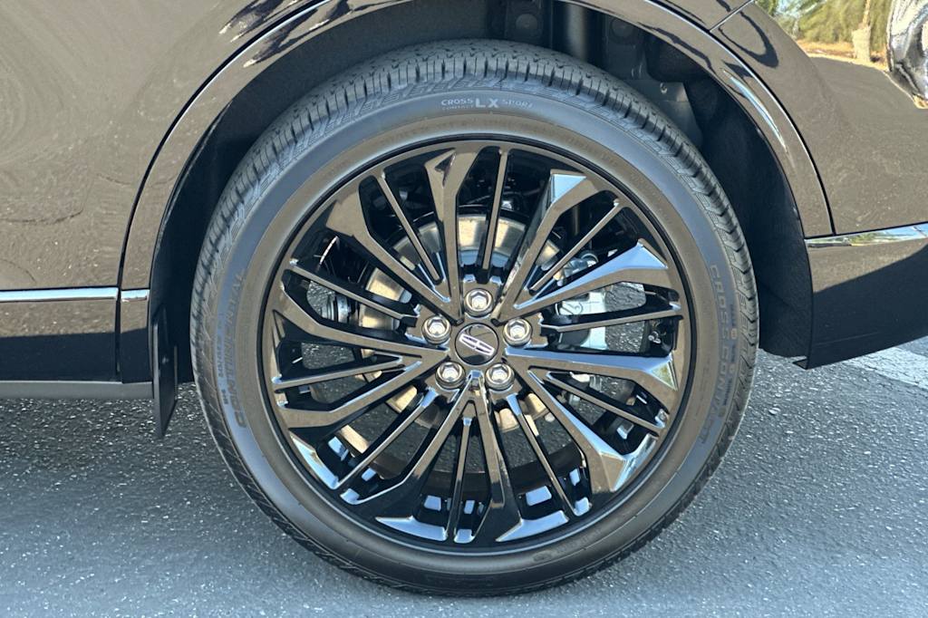 Thumbnail: 2025 Lincoln Corsair - 7