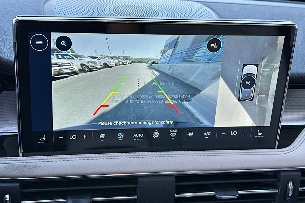 Thumbnail: 2025 Lincoln Corsair - 23