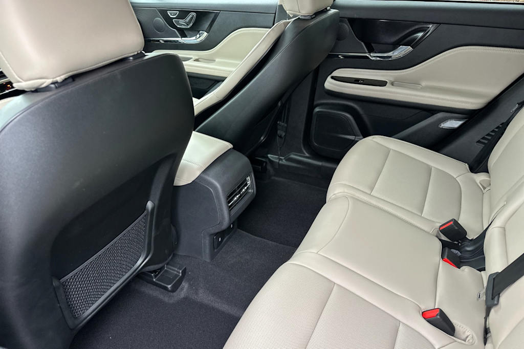 Thumbnail: 2025 Lincoln Corsair - 12