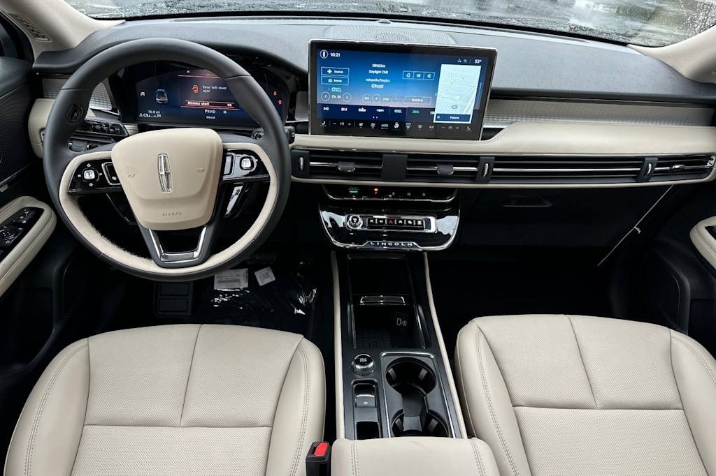 Thumbnail: 2025 Lincoln Corsair - 2