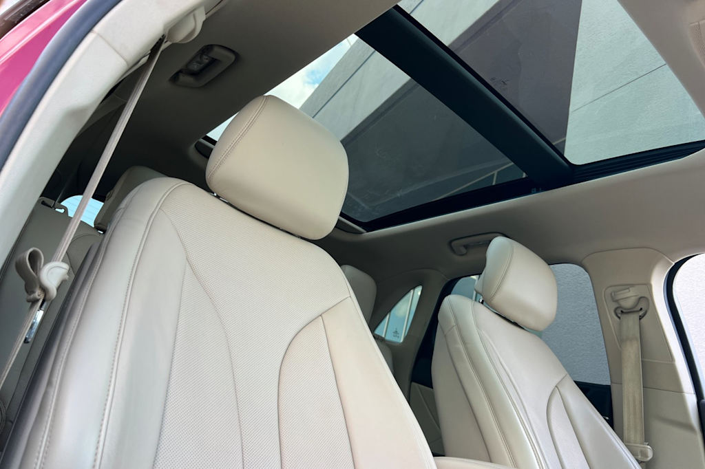 Thumbnail: 2019 Lincoln MKC - 10