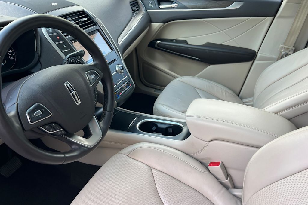 Thumbnail: 2019 Lincoln MKC - 9