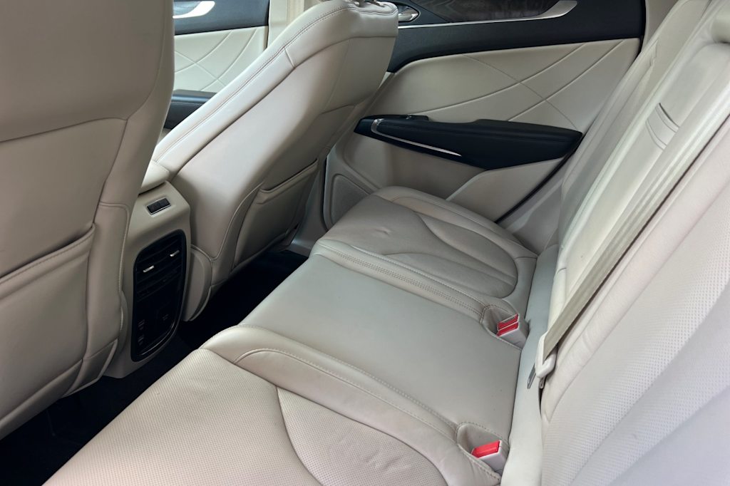 Thumbnail: 2019 Lincoln MKC - 11