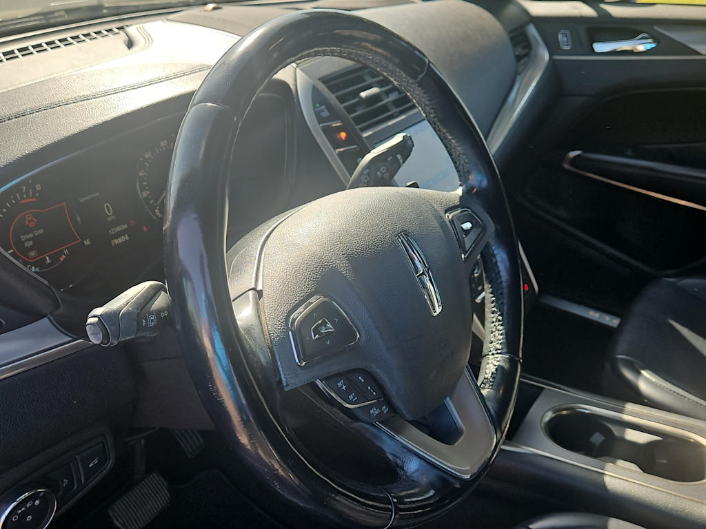 Thumbnail: 2018 Lincoln MKC - 2