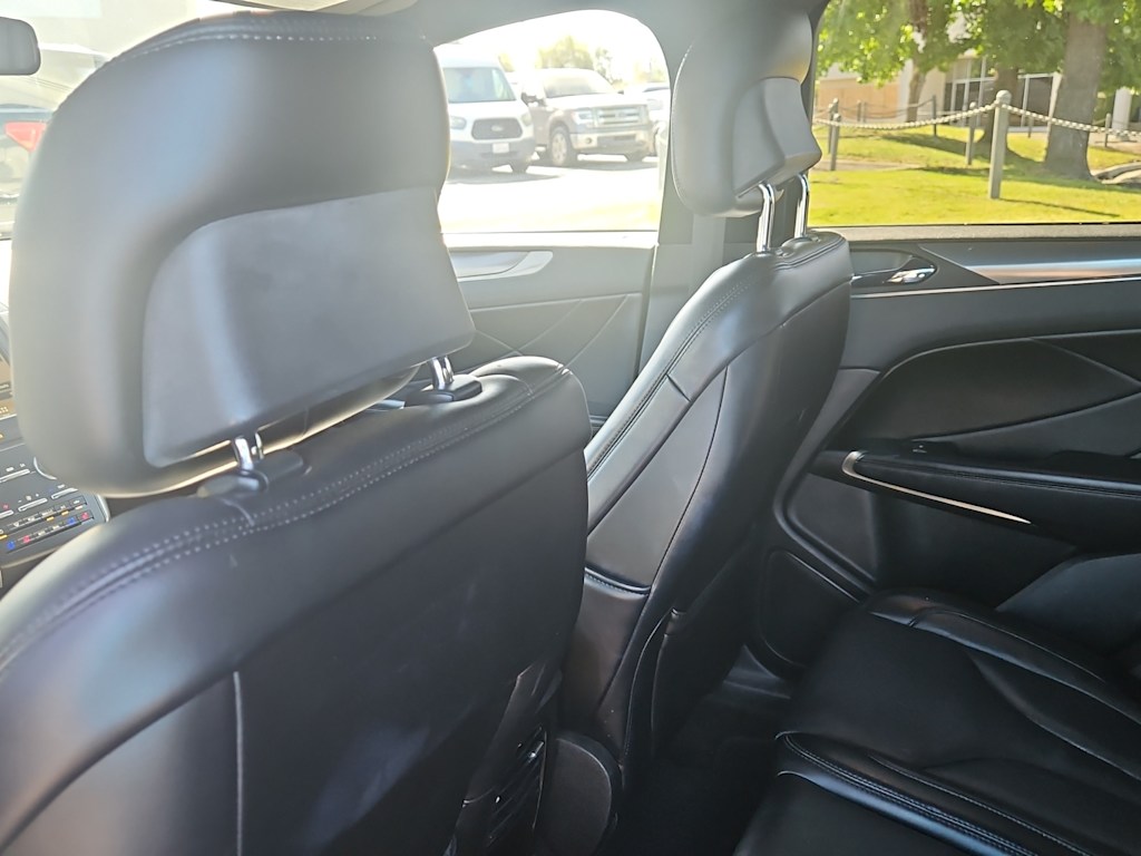 Thumbnail: 2018 Lincoln MKC - 8