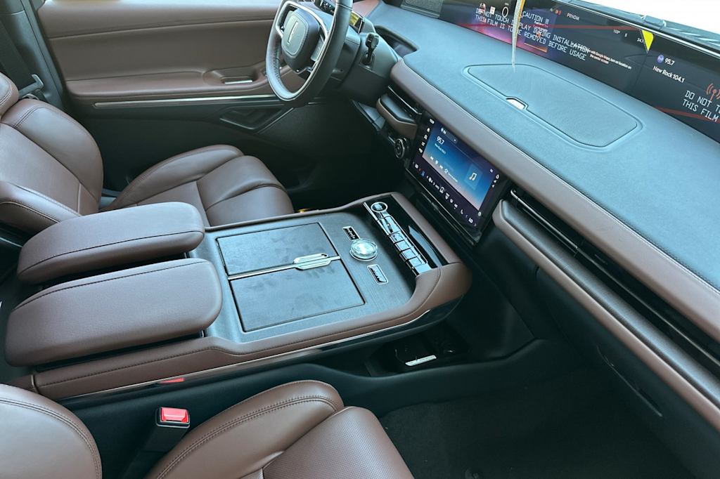 Thumbnail: 2026 Lincoln Navigator - 12