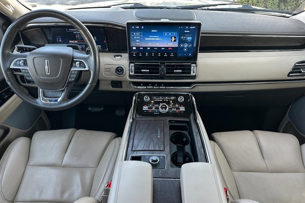 Thumbnail: 2023 Lincoln Navigator - 2