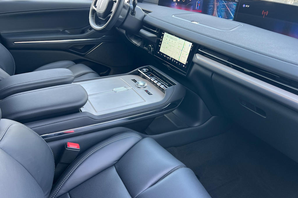 Thumbnail: 2026 Lincoln Navigator - 12
