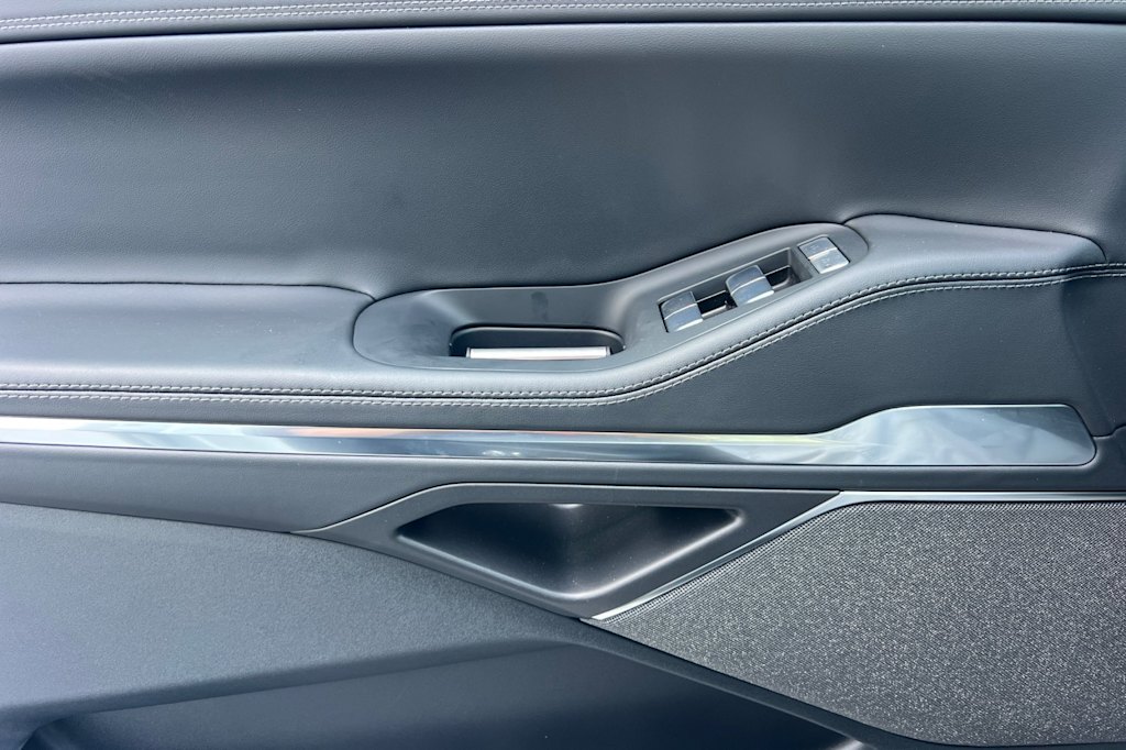 Thumbnail: 2026 Lincoln Navigator - 19