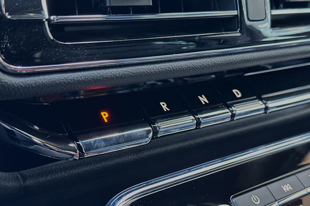Thumbnail: 2024 Lincoln Navigator - 26